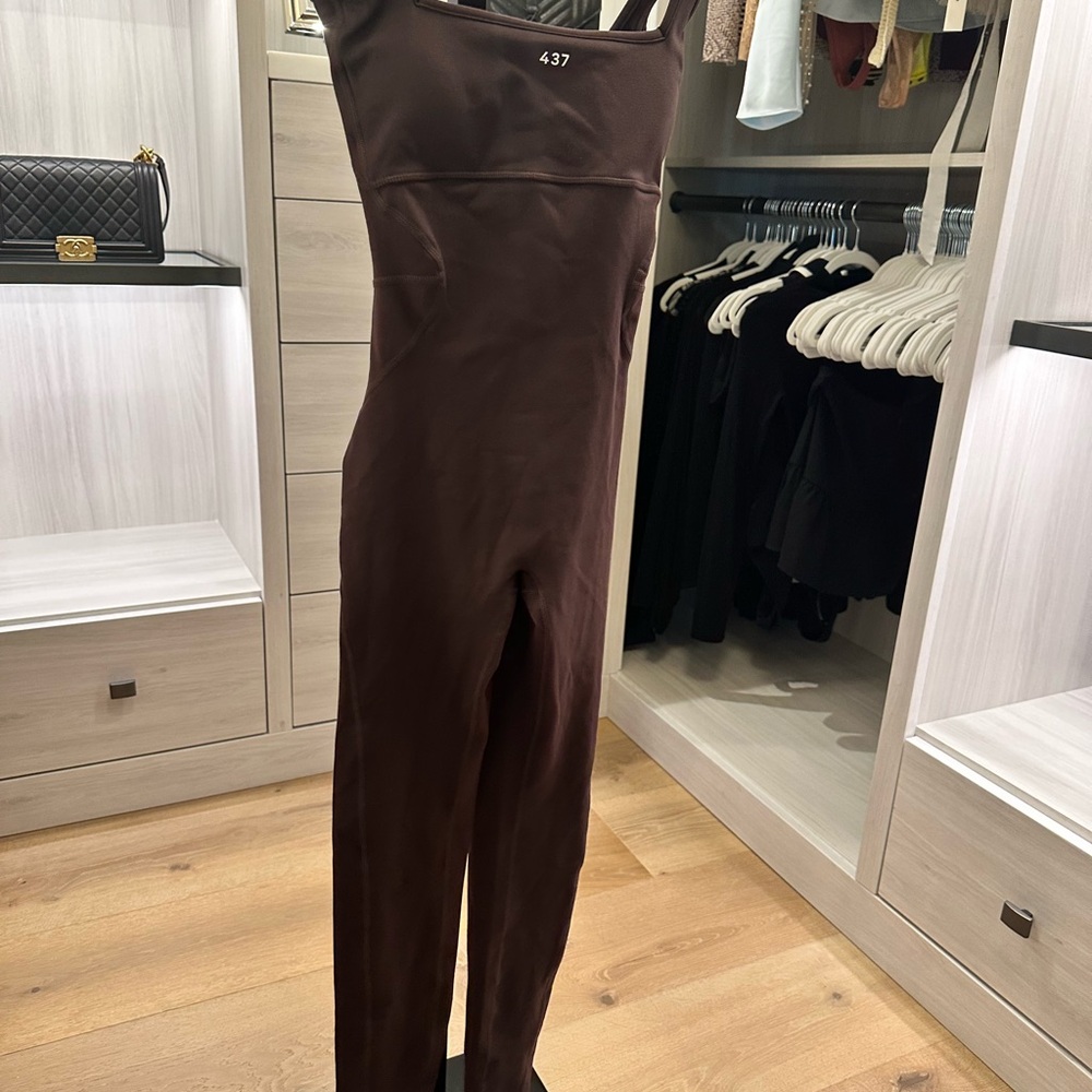 Activewear the Curve Onesie Jumpsuit by 437 - Picture 5 of 9